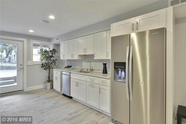 Primary Photo - 4910 3rd St NW