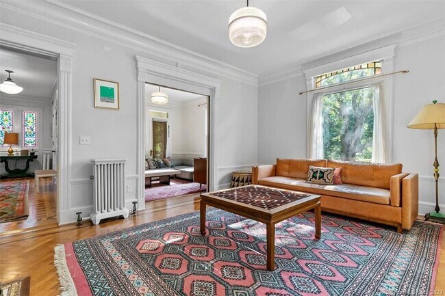 Building Photo - 20 Academy St