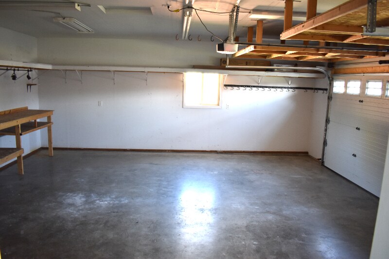 Building Photo - 3866 Foxtail Ln