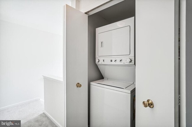 Building Photo - 6040 Havener House Way