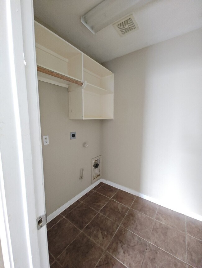 Building Photo - 16919 Creek Mountain Dr