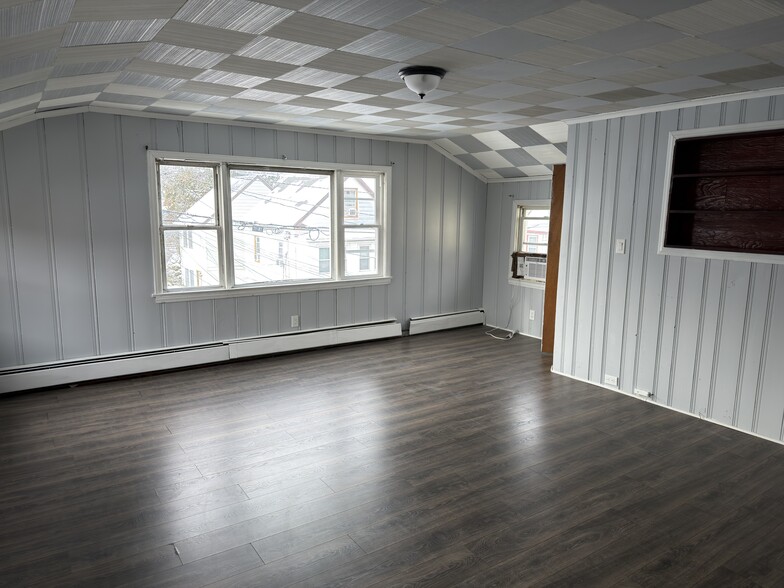 Building Photo - 462 Jackson Ave