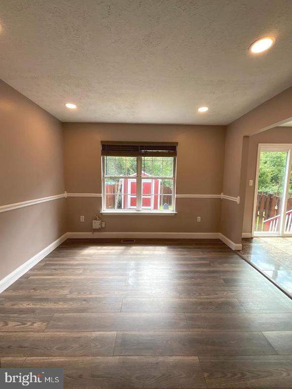 Building Photo - 404 Potomac Hills Dr