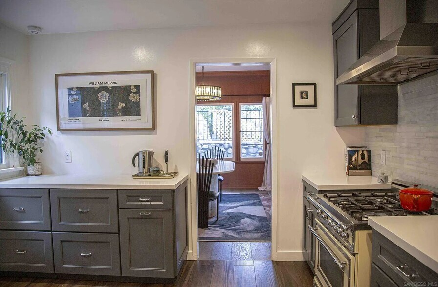 Building Photo - 2925 Graceland Way