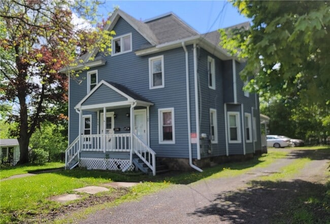 Primary Photo - 138 Stuart Ave