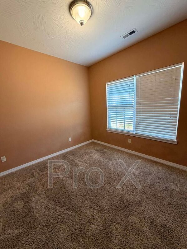 Building Photo - 1604 Prier Ln