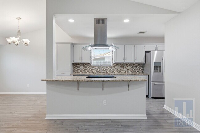 Building Photo - 401 Oakridge Pass