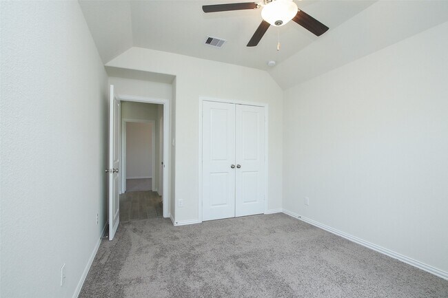 Building Photo - 15230 Kickapoo Cavern Dr