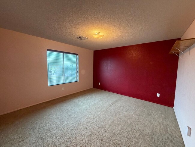 Building Photo - POOL & SOLAR HOME!