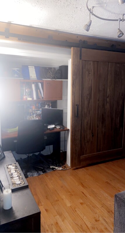 Building Photo - 388 Huntington Ridge Dr