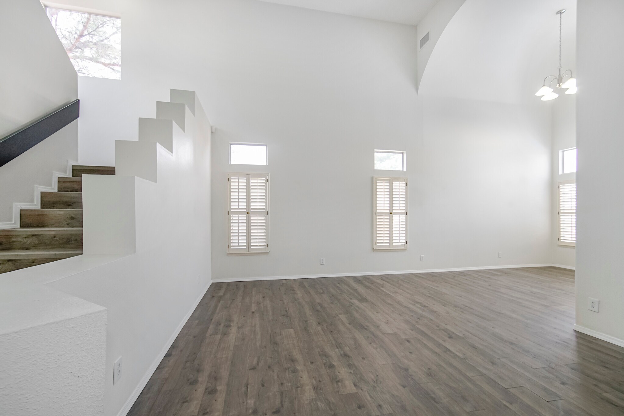 Building Photo - 6529 Jim de Groat Dr