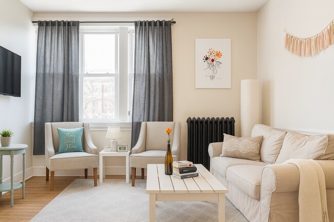 Building Photo - 318 St Paul St