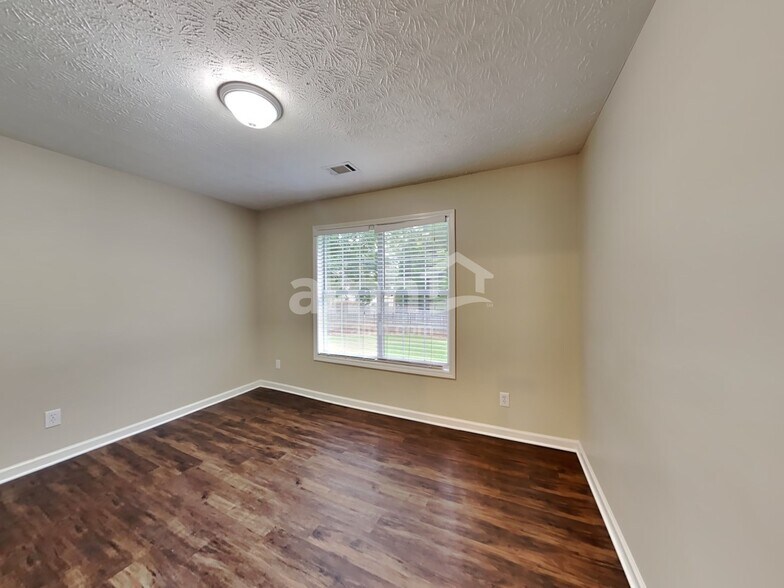 Building Photo - 103 Cottonwood Pl