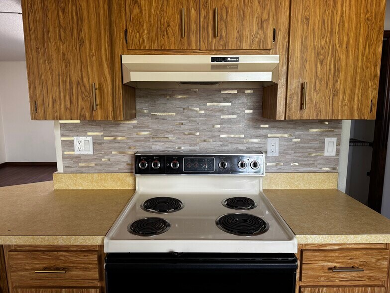 Building Photo - 1065 Altoona Ave