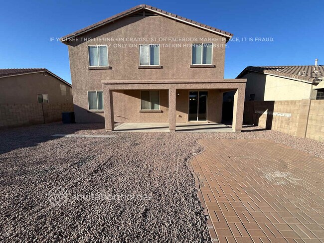 Building Photo - 17585 W Lilac St