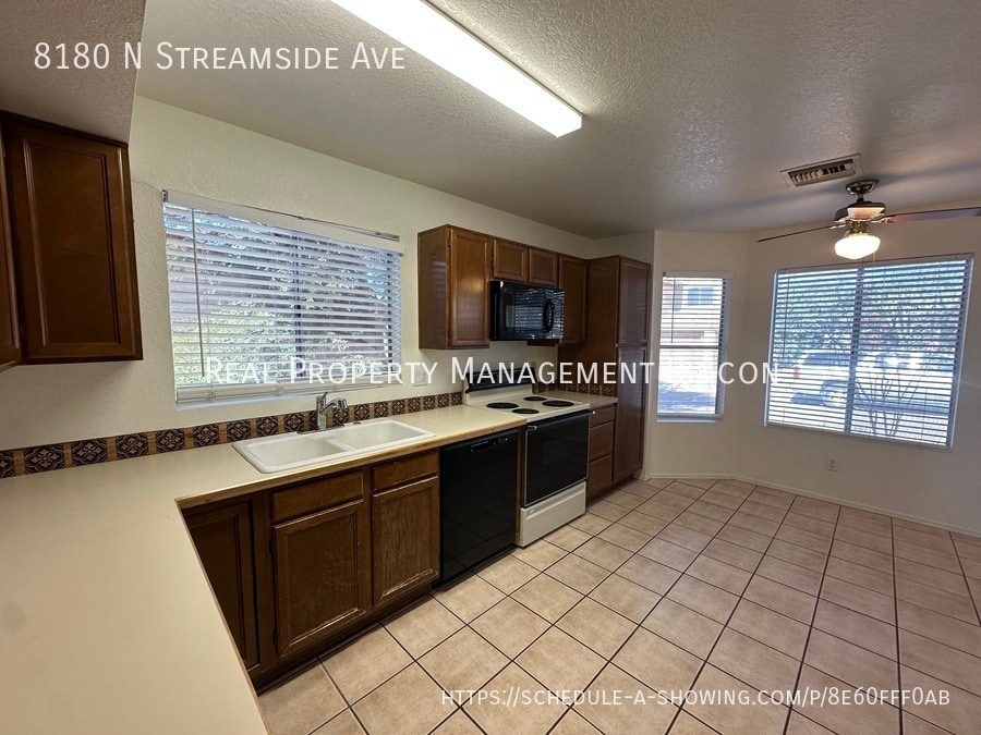 Building Photo - 8180 N Streamside Ave