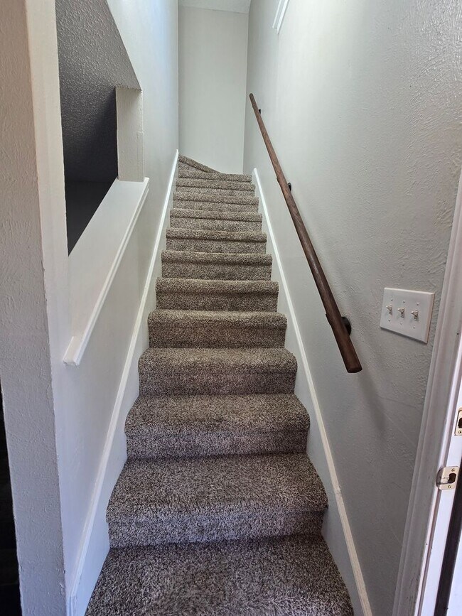 Building Photo - 8810 Springmail Cir