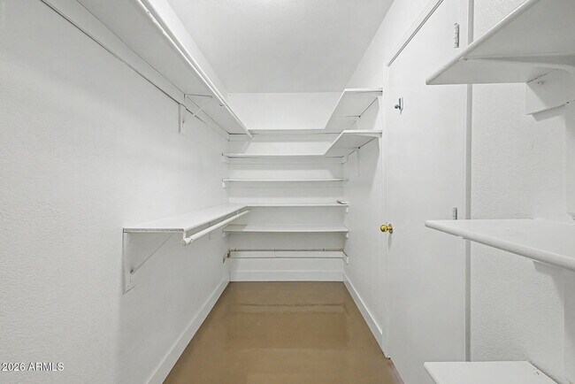 Building Photo - 16223 N 40th Pl