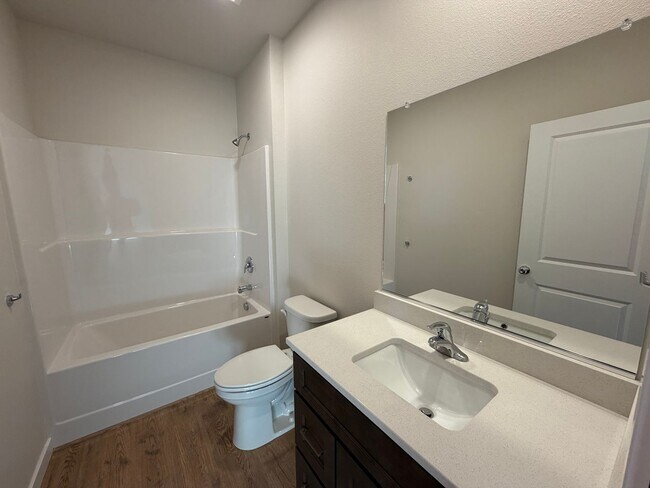 Building Photo - Brand New Foxtail Rancher