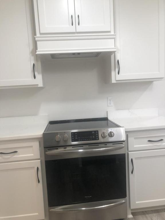 Building Photo - 154 S Carrollton Ave