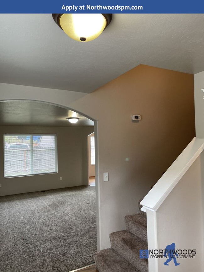 Building Photo - Welcome Home to this Beautiful 1982 Sq. Foot  4 bedroom, 2.5 bath house.