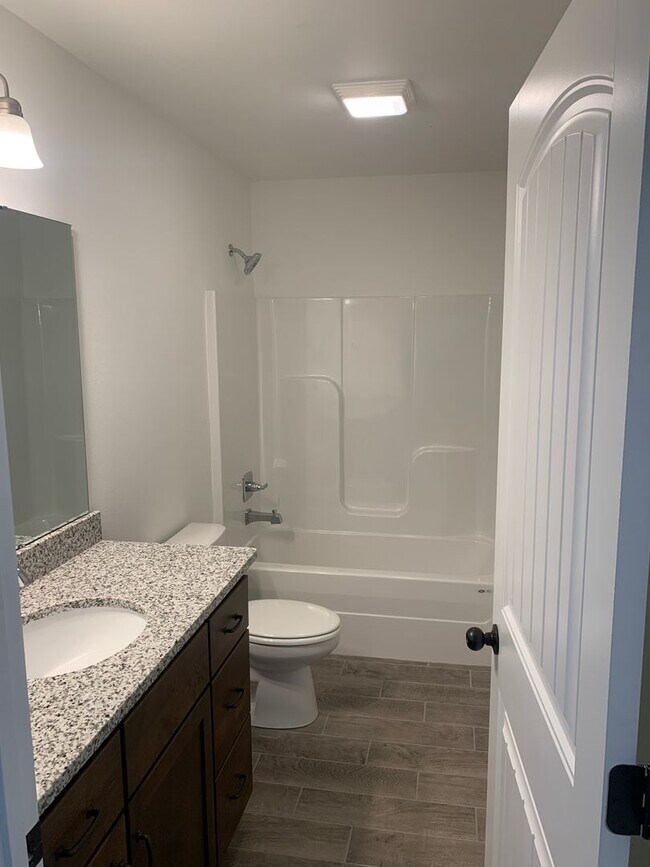 Building Photo - 2131 Tallgrass Ter