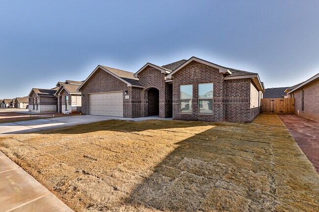 Building Photo - Beautiful 4 bed 3 bath home