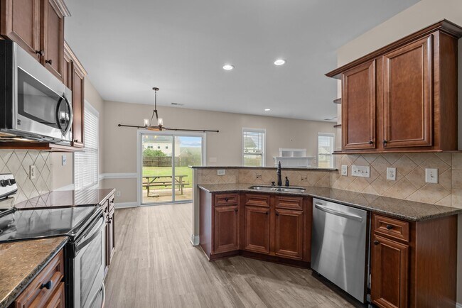 Building Photo - 133 Lockwood Dr