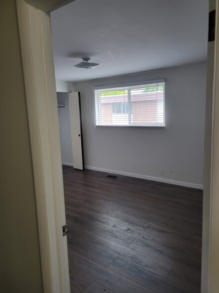 Building Photo - 1208 S 900 E
