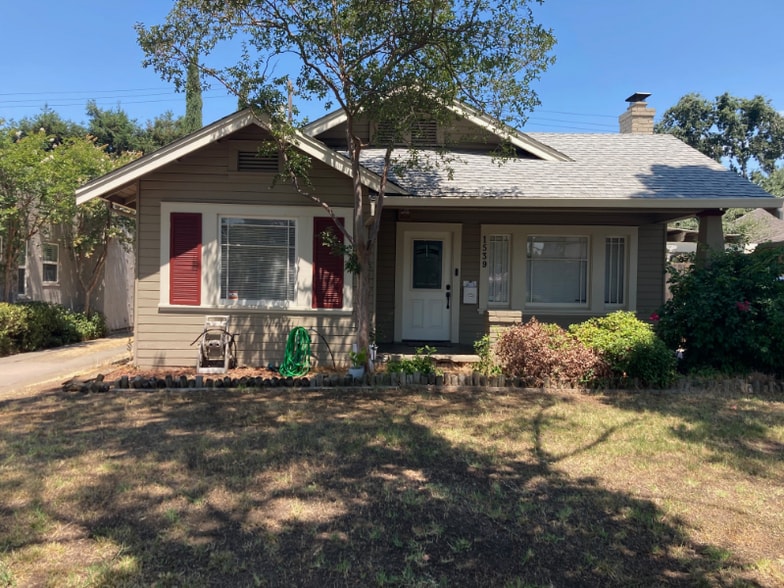 Building Photo - 1539 W Willow St