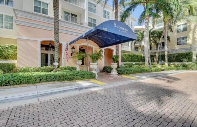 Building Photo - 802 W Windward Way