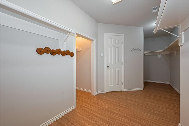 Building Photo - 16715 Red Falls Cir