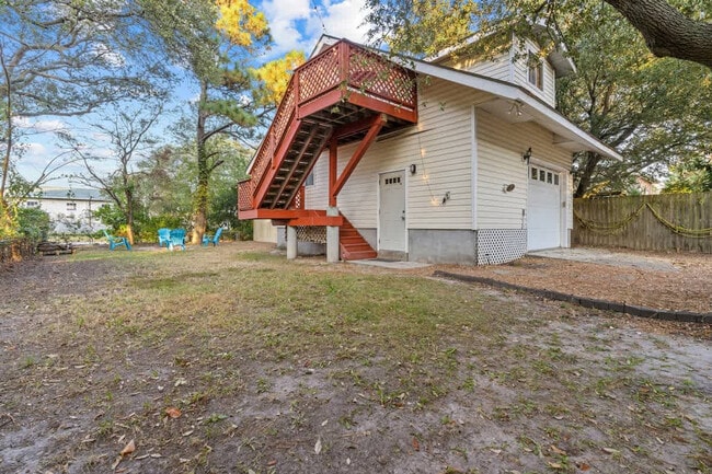 Building Photo - 912 Little Bay Ave