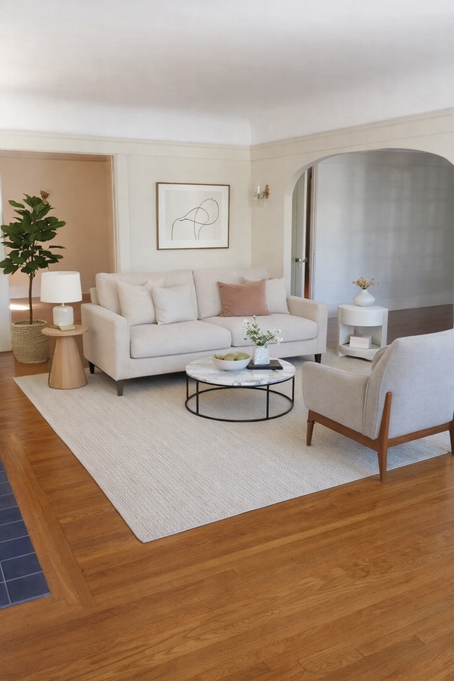 Building Photo - MUST SEE! 4BD 3BA HOME IN MISSION HILLS! CALL TODAY!