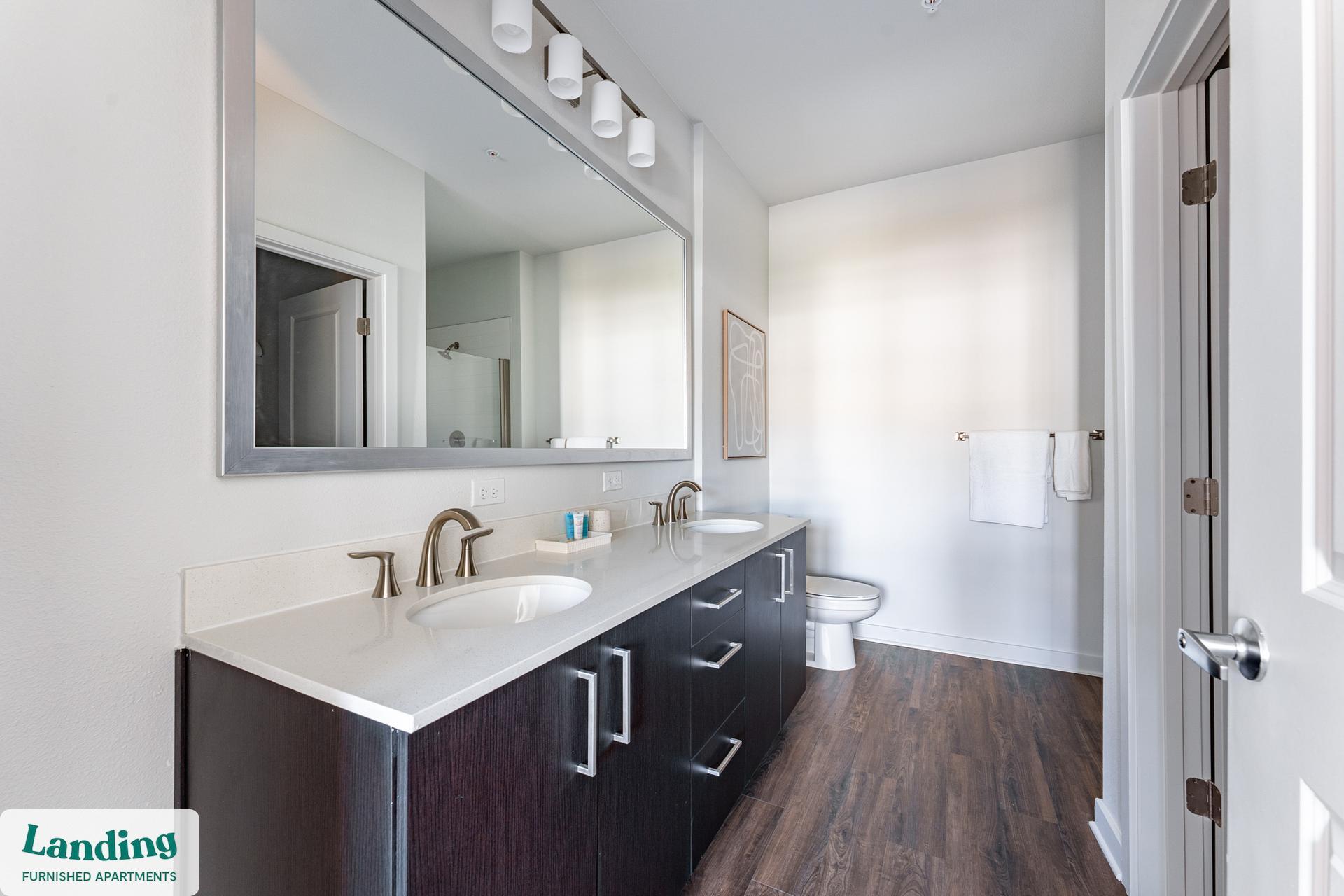 Building Photo - 1225 Utica Dr