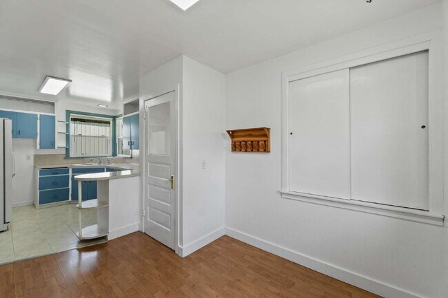 Building Photo - "Charming Spokane Retreat: Cozy 2-Bedroom ...