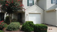 Building Photo - Kiln Creek Townhouse
