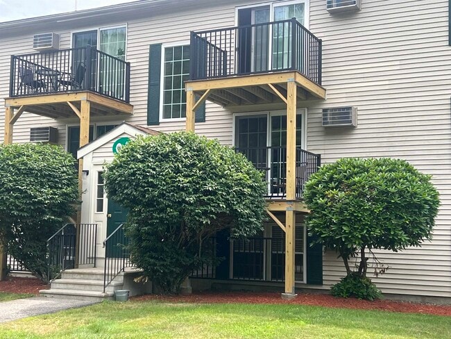 Primary Photo - 402 White Cedar Blvd