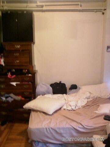 Building Photo - 435 Hanover St