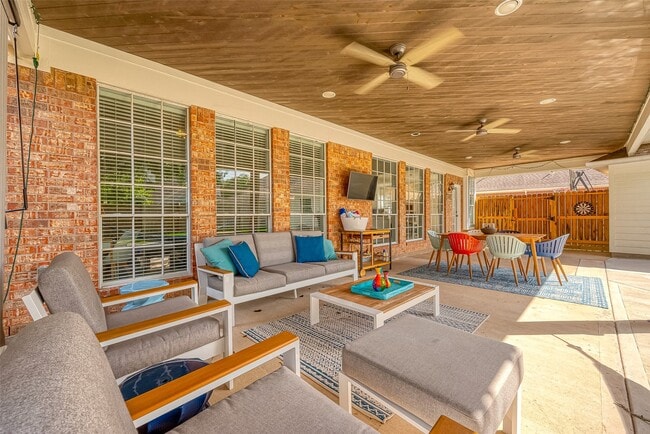 Building Photo - 22411 Kendall Shay Ct