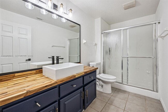 Building Photo - 132 Golf Aire Blvd