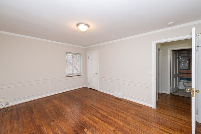 Building Photo - WESTWOOD - Freshly updated 4 bed 2.5 bath home