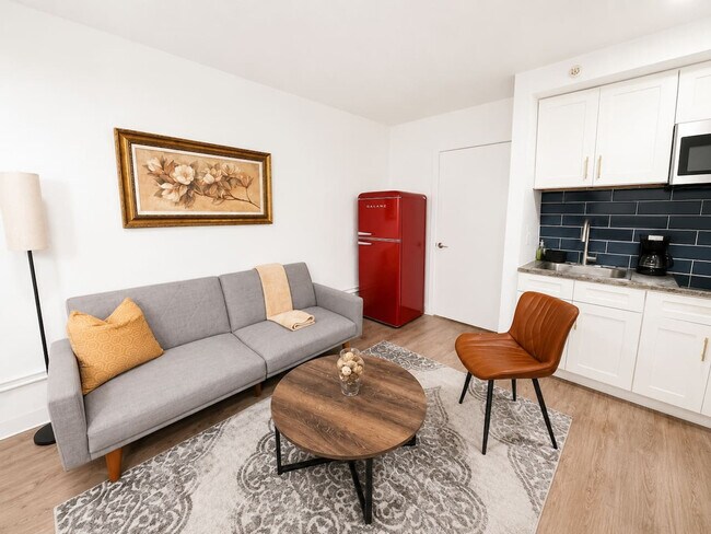 Building Photo - 824 Camino La Costa