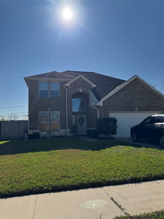 Building Photo - 1110 Hector Ave