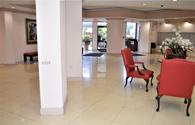 Building Photo - 1300 NE Miami Gardens Dr