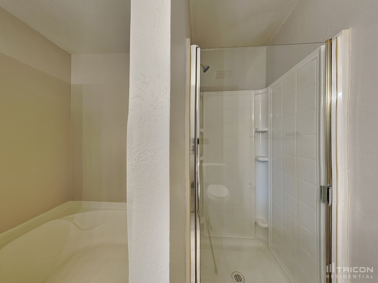 Building Photo - 1301 Water Lily Dr