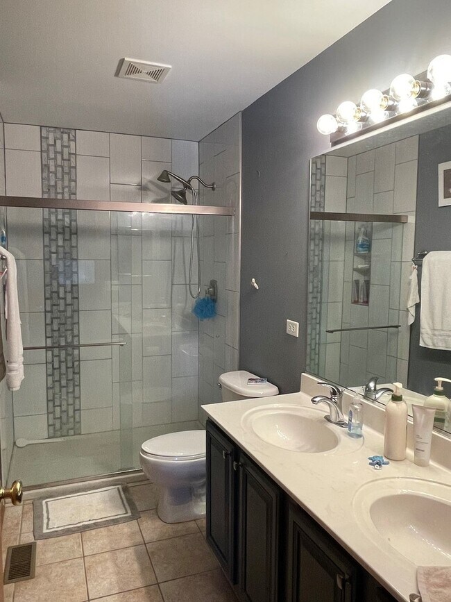 Building Photo - 2552 Hatfield Ct
