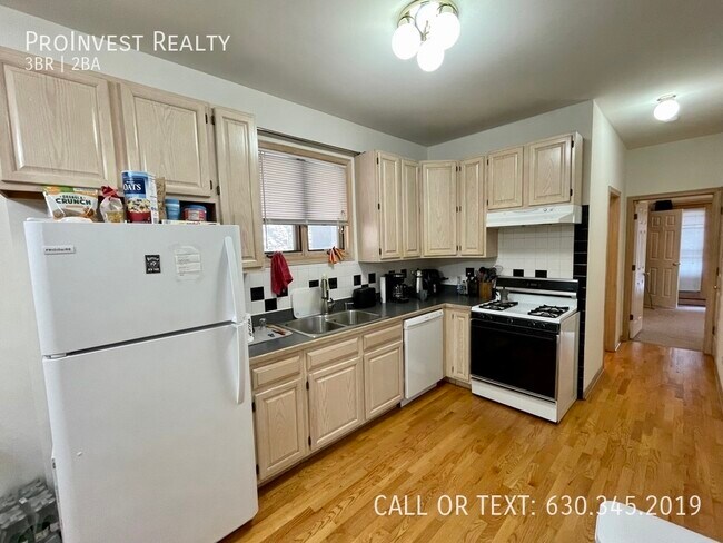 Building Photo - 1423 W Cortez-2