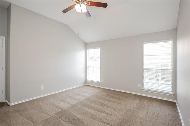 Building Photo - 1019 Bonanza Dr