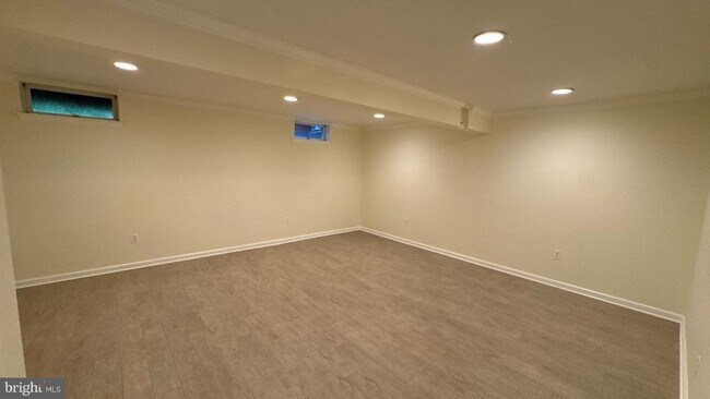 Building Photo - 10802 Beech Creek Dr